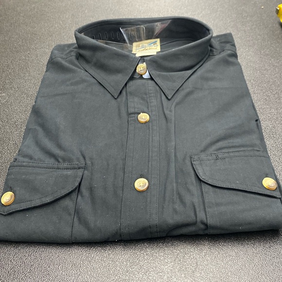 TravelSmith Other - TravelSmith Button Down Shirt